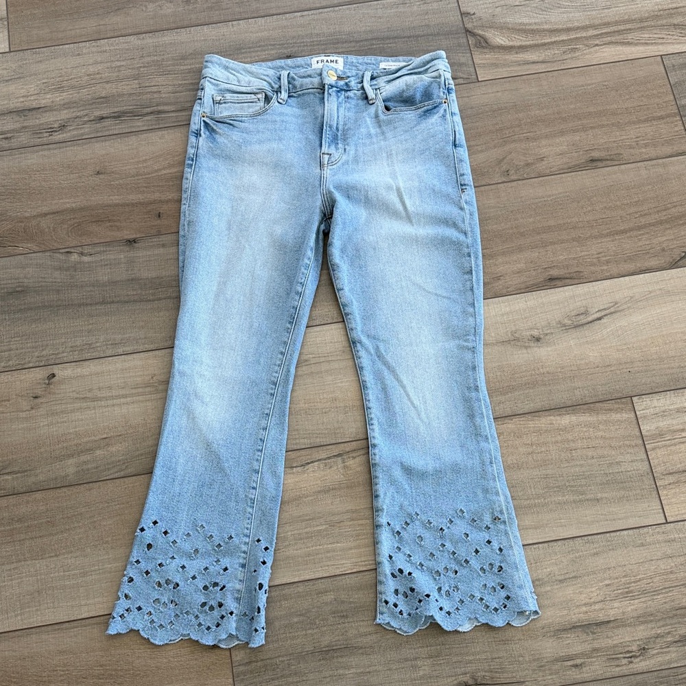 Frame Le Crop Eyelet Mini Boot Jeans in the Adelaide light-blue wash.